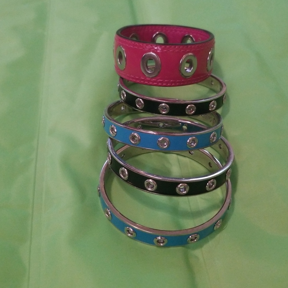 Sold - Posh is not giving me the option to delete